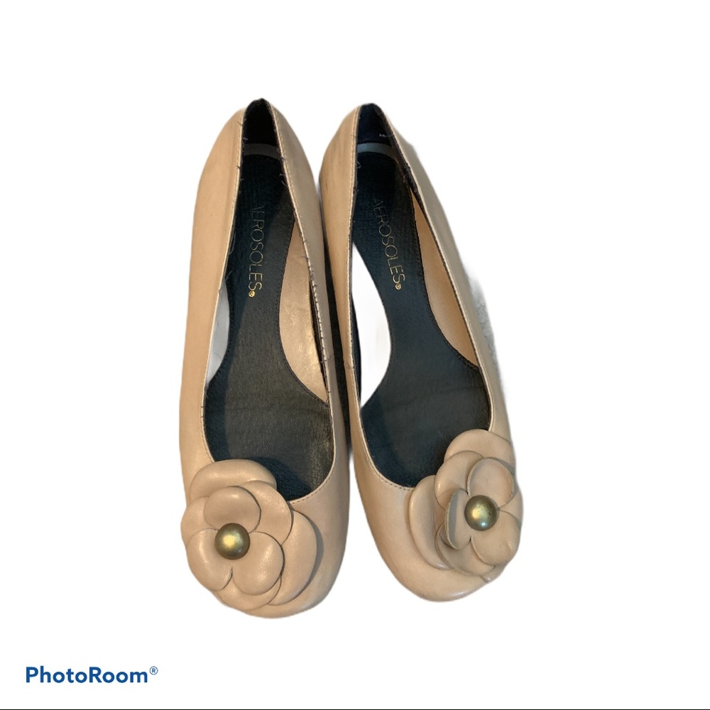 Aerosoles women’s flats excellent condition